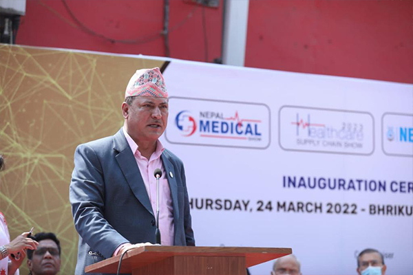 Mr Birodh Khatiwada, Hon’ble Health Minister of Nepal addressing the session.